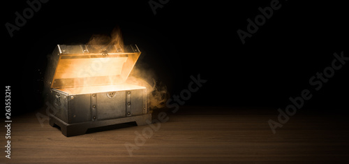 Fotomural mysterious treasure chest with smoke