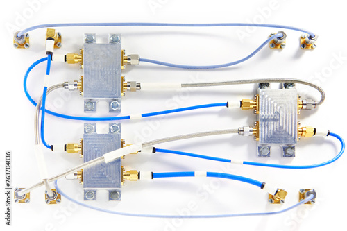 Fotomural Microwave cable assembly isolated