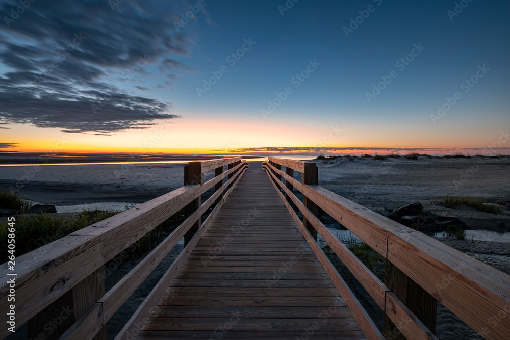 Sunrise, Walkway at Goulds Inlet, East Beach, St Simons Island, GA	 - obrazy, fototapety, plakaty 