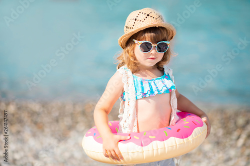 floats for sunglasses