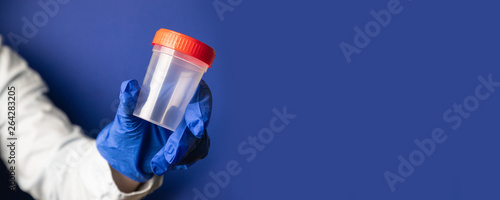 Cuadros en Lienzo Sample for medical exam in hospital. Checkup for infection