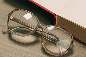 Wall Mural - Book and Glasses