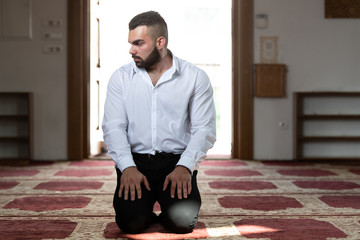 Wall Mural - Businessman Prayer at Mosque