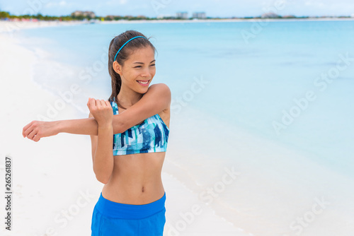 bra girl exercise