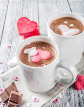 Valentines Day Hot Chocolate With Marshmallow Hearts