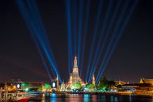 Wat Arun Also Call Temple Of Dawn Is In The Bank Of Chaophraya River In Bangkok , Thailand