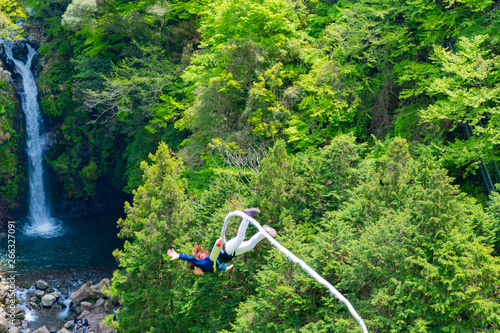 静岡県富士市 須津川渓谷のバンジージャンプ Stock Photo Adobe Stock 静岡県富士市 須津川渓谷のバンジージャンプ Stock Photo Adobe Stock