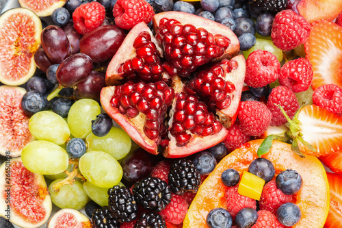 round fruit platter