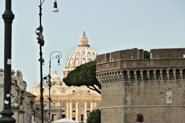 Wall Mural - Basilica and dome of St. Peter.