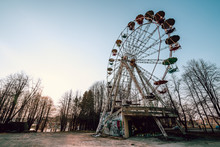 Old Ferris Wheel In Abandoned Amusement Park In Elektrenai City, Lithuania.