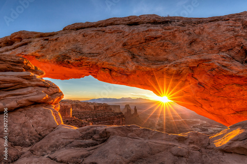 Photo  March Sunrise Through Mesa Arch