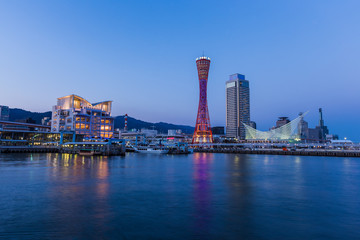 Fototapete - Port of Kobe skyline at night in Kansai, Japan