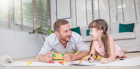 Portrait of caucasian father teaching his daughter little girl to draw picture  art class. Home school learn from teacher, education activities family love single dad father’s day concept banner