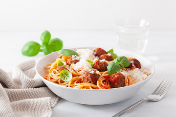 Wall Mural - spaghetti with meatballs and tomato sauce, italian pasta