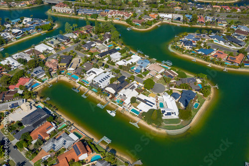 Cuadros en Lienzo Waterfront homes on the sunny Gold Coast suburb of Broadbeach Waters