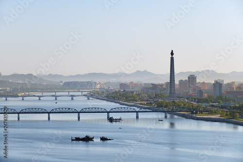 Plakat Pjongjang, stolica Korei Północnej. KRLD