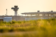 Flughafen Tower Berlin Schönefeld SXF Aus Der Ferne