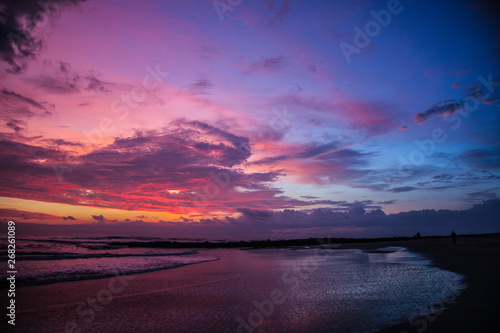 Magnifique Couché De Soleil Sur La Plage De Santa Teresa Au