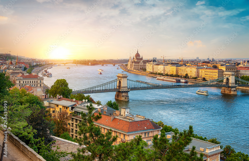 Obraz na płótnie landmarks of Budapest w salonie
