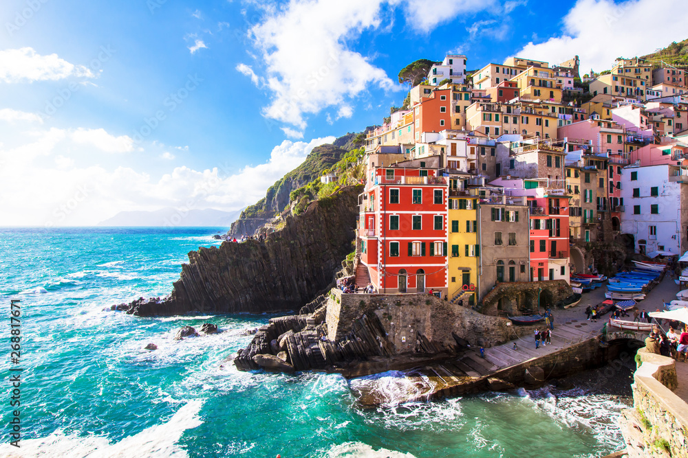 Riomaggiore, a village in the Cinque Terre, italy - obrazy, fototapety, plakaty 