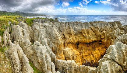 Poster - Panoramic view of the Pancake Rocks, New Zealand