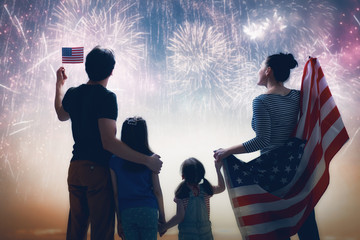 Wall Mural - Patriotic holiday. Happy family