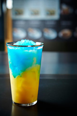 Poster - Blue hawaii drink in glass