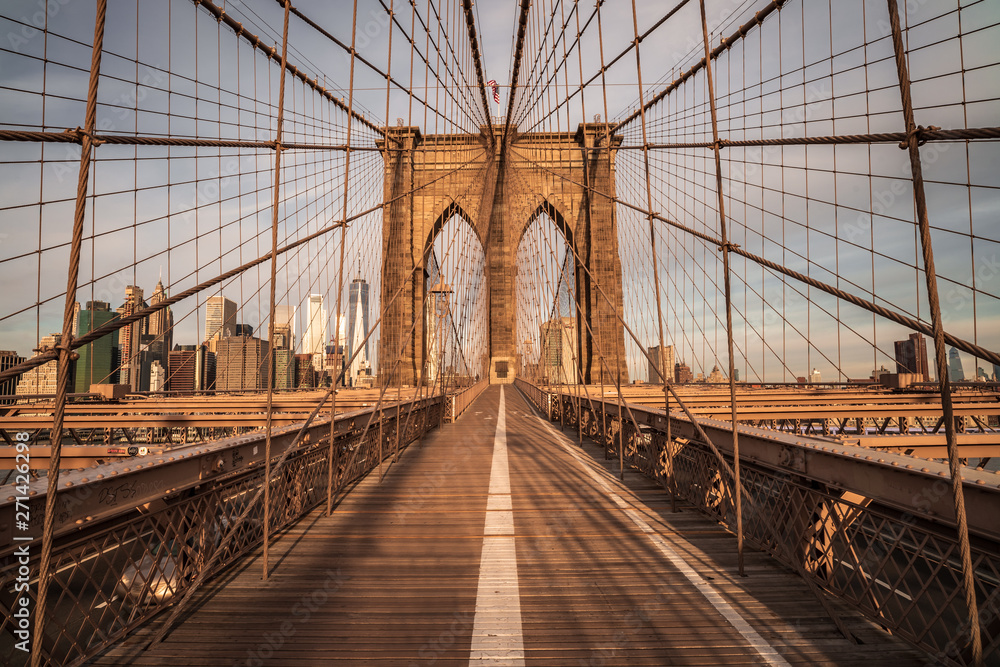 brooklyn bridge in new york - obrazy, fototapety, plakaty 