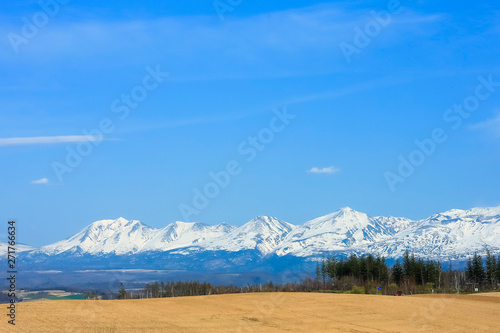 日本北海道山と青空背景stock Photo Adobe Stock