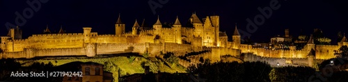 Fotografía Illuminated Carcassonne castle at night, Carcassonne, France