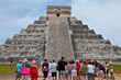 Pirámide El Castillo. Yacimiento Arqueológico Maya de Chichén Itzá. Estado de Yucatán, Península de Yucatán, México, América