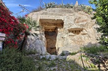 Grotta Della Vipera. Antico Sepolcro Di Epoca Romana. Cagliari, Sardegna, Italia