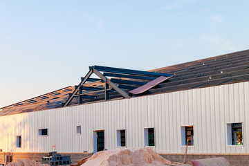 construction of a metal warehouse