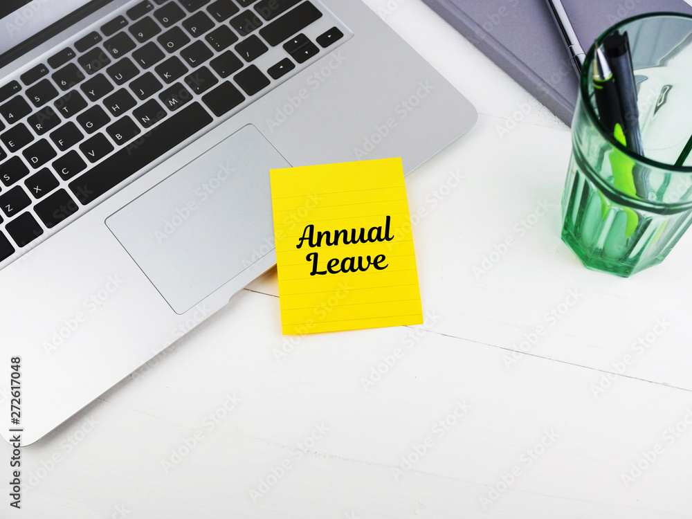 Annual leave text on sticky note