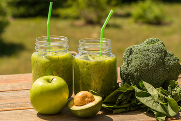 Wall Mural - Green Smoothie With Spinach, apple, celery, kiwi, Brussels sprout, avocado.