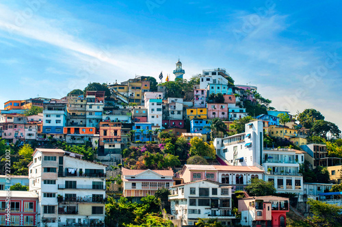 Cuadros en Lienzo Pintoresco y colorido barrio Las Peñas en el Cerro Santa Ana, con el Faro en su cima