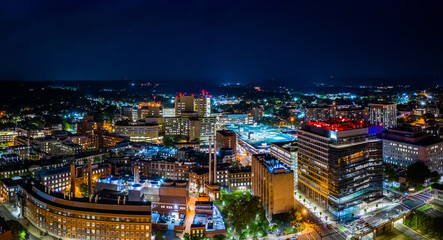 Fototapete - Aerial panorama of New Haven, Connecticut by night. New Haven is the second-largest city in Connecticut after Bridgeport