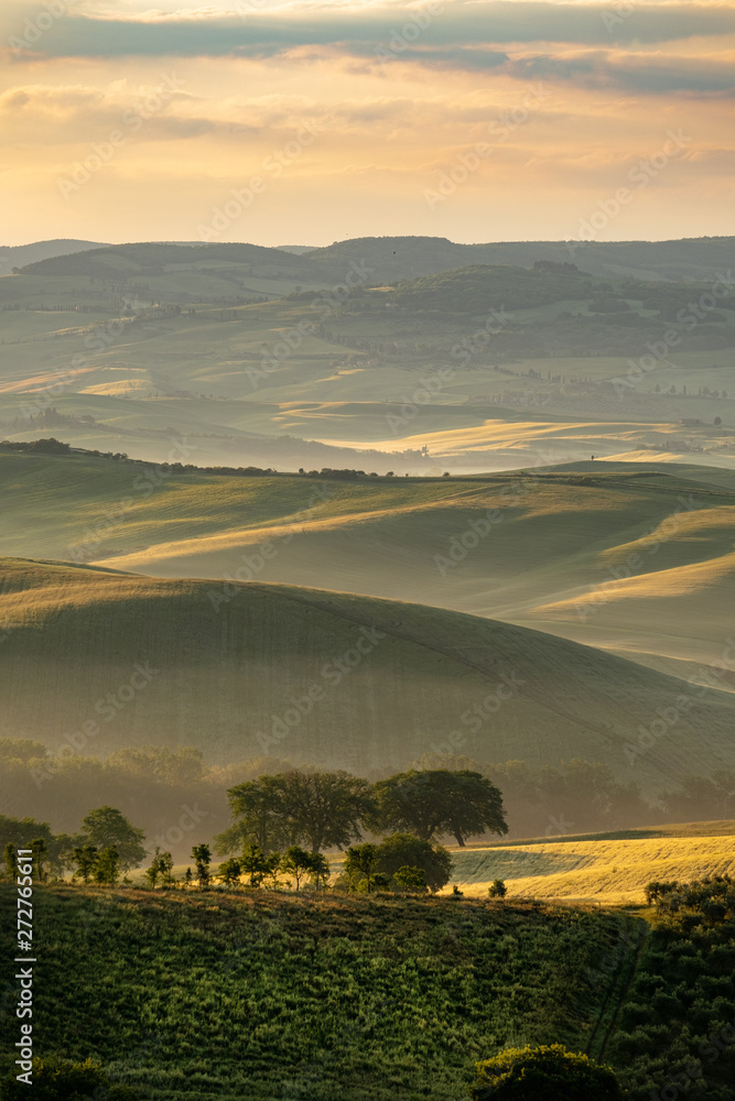 Tuscany landscape at sunrise. Typical for the region tuscan farm - obrazy, fototapety, plakaty 