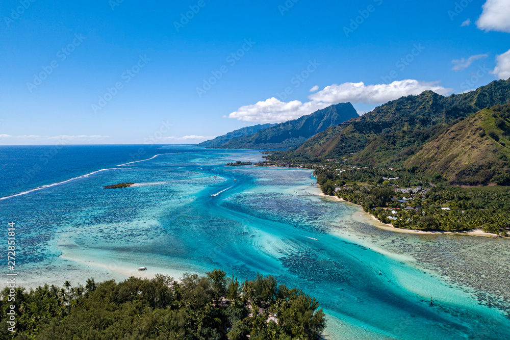 Moorea island french polynesia lagoon aerial view - obrazy, fototapety, plakaty 