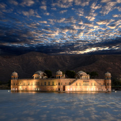 Fototapete - illuminated night view of Jal Mahal 'Water Palace' is an architectural showcase of Rajput style in the Man Sagar lake in Jaipur, Rajasthan, India