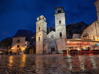 Wall Mural - Cathedral of Saint Tryphon at dusk in Old Town of Kotor, Montenegro