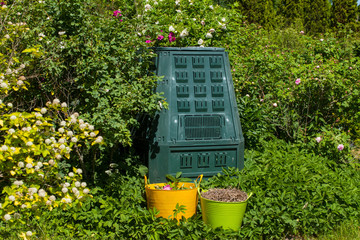 Image of compost bin in the garden