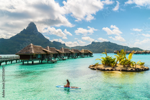 Cuadros en Lienzo Tahiti luxury resort hotel in Bora Bora ,French Polynesia