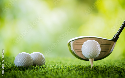 Plakaty Golf  pilka-golfowa-na-tee-do-tee-off