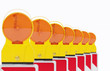 Baustelle Sperre Symbolbild - Viele Warnbaken mit Signallicht Gehäuse gelb - Glas gelb - in einer Reihe - mit selektiver Schärfe