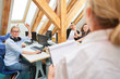 © Robert Kneschke - Start-Up Business Team als Software Entwickler