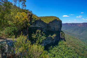 hiking the pulpit rock track, blue mountains national park, australia 2