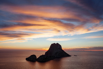 Wall Mural - Seascape of sunset on Es Vedra island, Ibiza, Baleares, Spain - Image