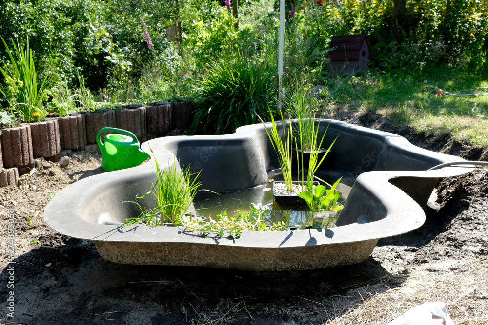 Garten Teich selber bauen Stock Photo Adobe Stock