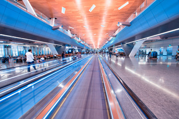 Canvas Print - DOHA, QATAR - AUGUST 17, 2018: Interior of Hamad International Airport. It is a major hub to eastern destinations